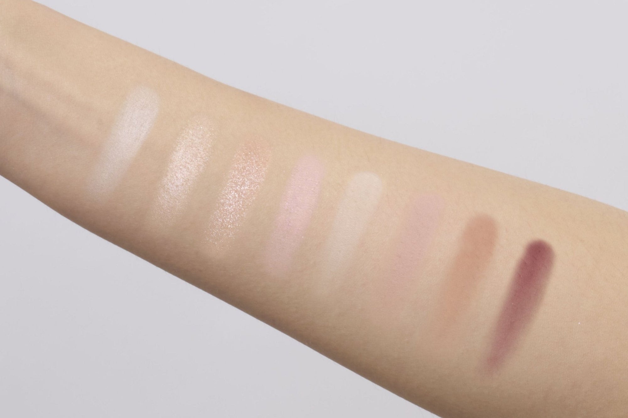 8色アイシャドウパレット